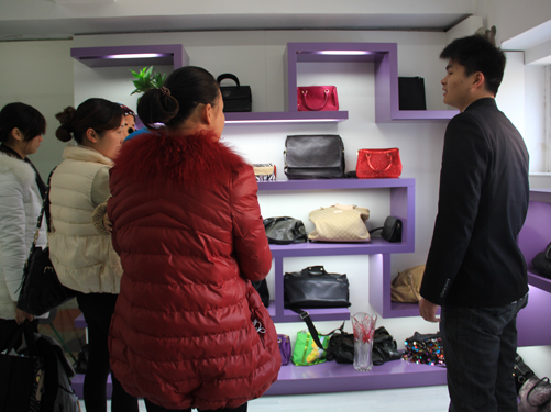 如何選擇干洗店加盟品牌