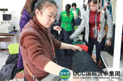 熨燙時為什么需要用到水的原因